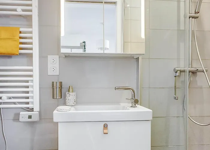 Bnbnova - Champs-elysees - 1br Paris